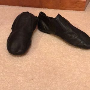 Revolution Pull On Jazz Shoes Like New